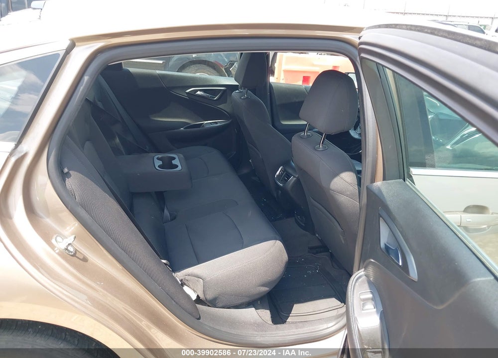 2018 CHEVROLET MALIBU VIN: 1G1ZD5ST1JF126147