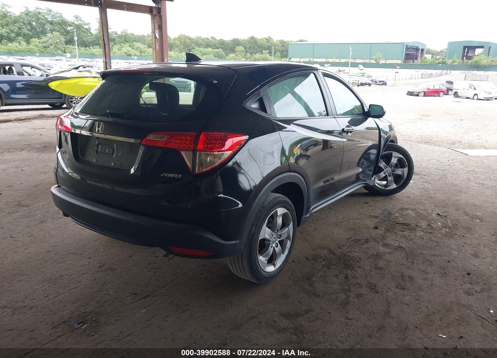 2022 HONDA HR-V AWD LX VIN: 3CZRU6H32NM774357