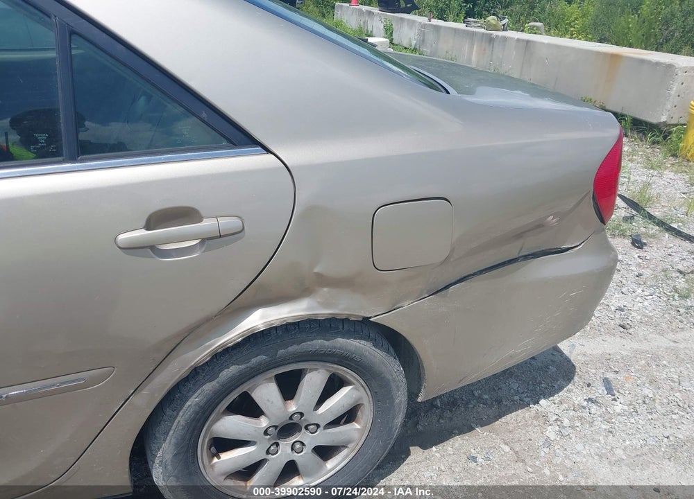 2004 TOYOTA CAMRY XLE VIN: 4T1BE30K74U323744