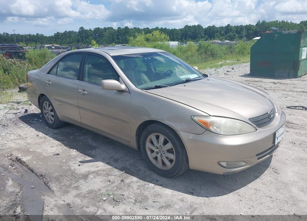 2004 TOYOTA CAMRY XLE VIN: 4T1BE30K74U323744