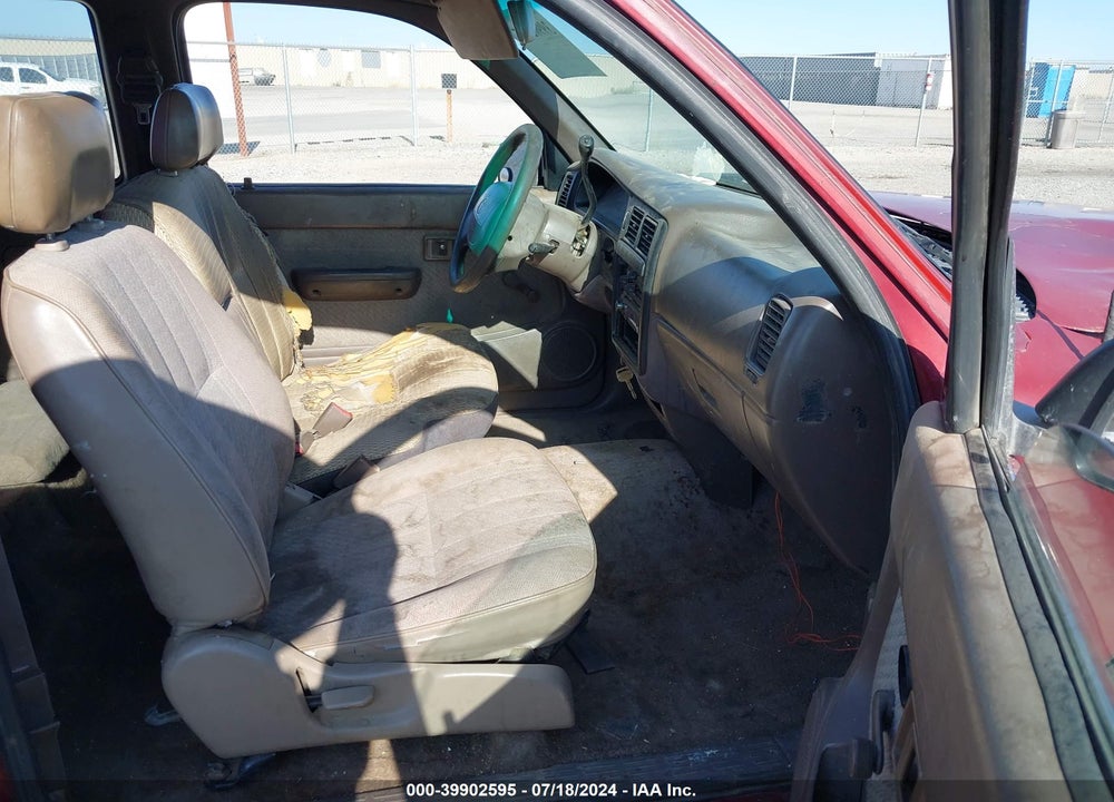 1995 TOYOTA TACOMA XTRACAB VIN: 4TAUN53B2SZ064712