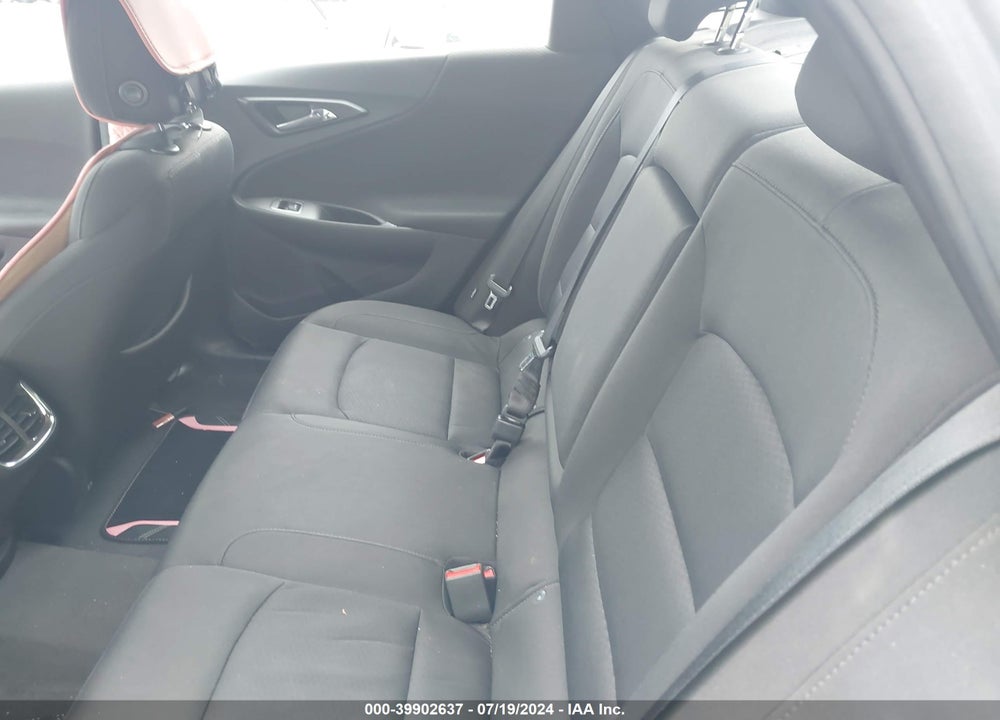 2018 CHEVROLET MALIBU LT VIN: 1G1ZD5ST8JF270102