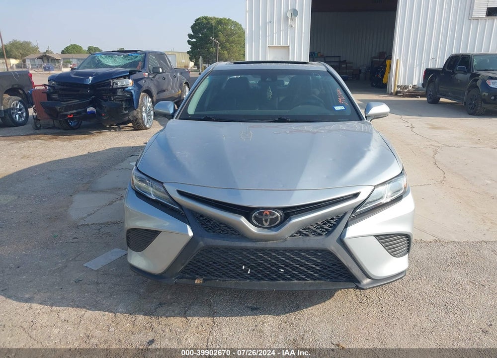 2018 TOYOTA CAMRY SE VIN: 4T1B11HK3JU576740