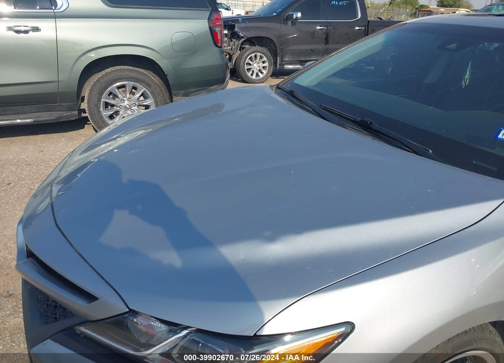 2018 TOYOTA CAMRY SE VIN: 4T1B11HK3JU576740