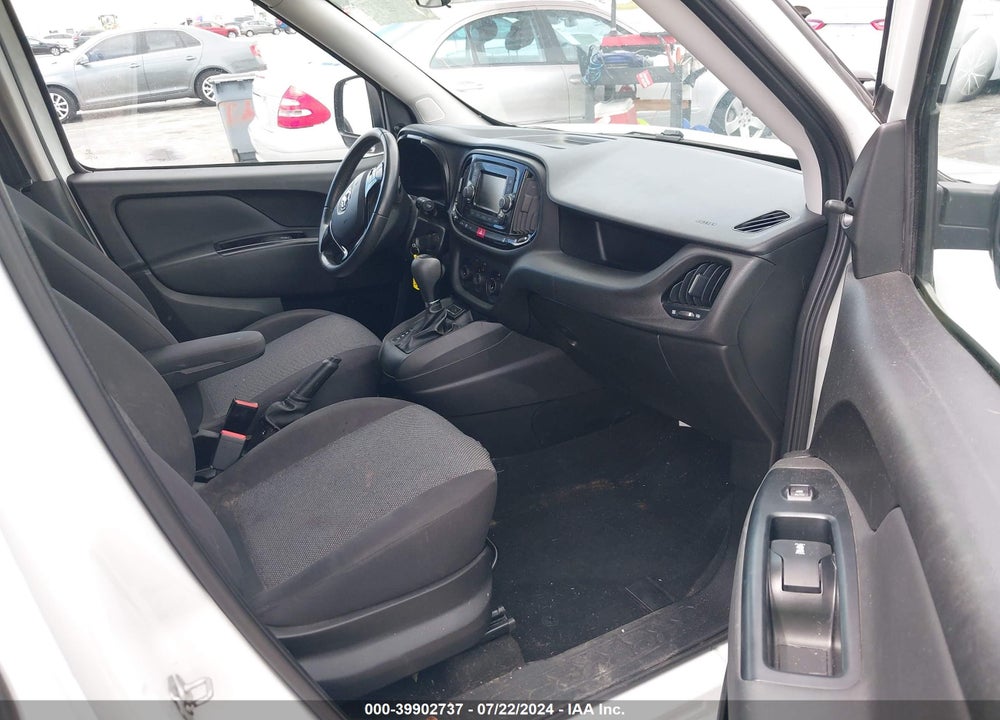 2016 RAM PROMASTER CITY TRADESMAN VIN: ZFBERFAT8G6B18527
