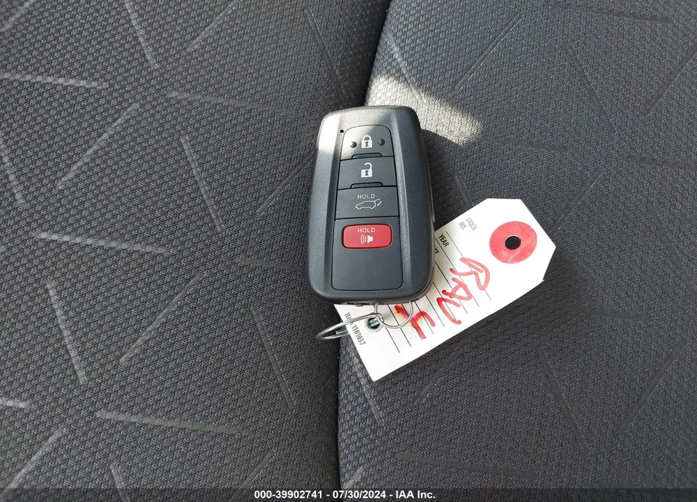 2024 TOYOTA RAV4 HYBRID XLE VIN: JTMRWRFV8RD239332