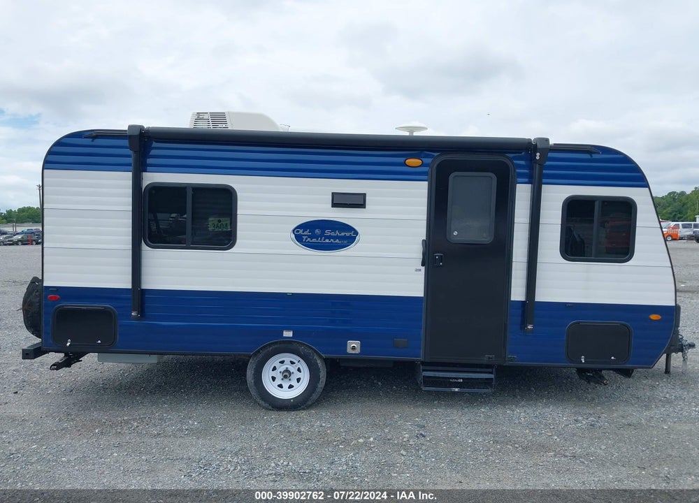2022 UNDEFINED OLD SCHOOL TRAILER 820 VIN: 7LABT2216NG000093