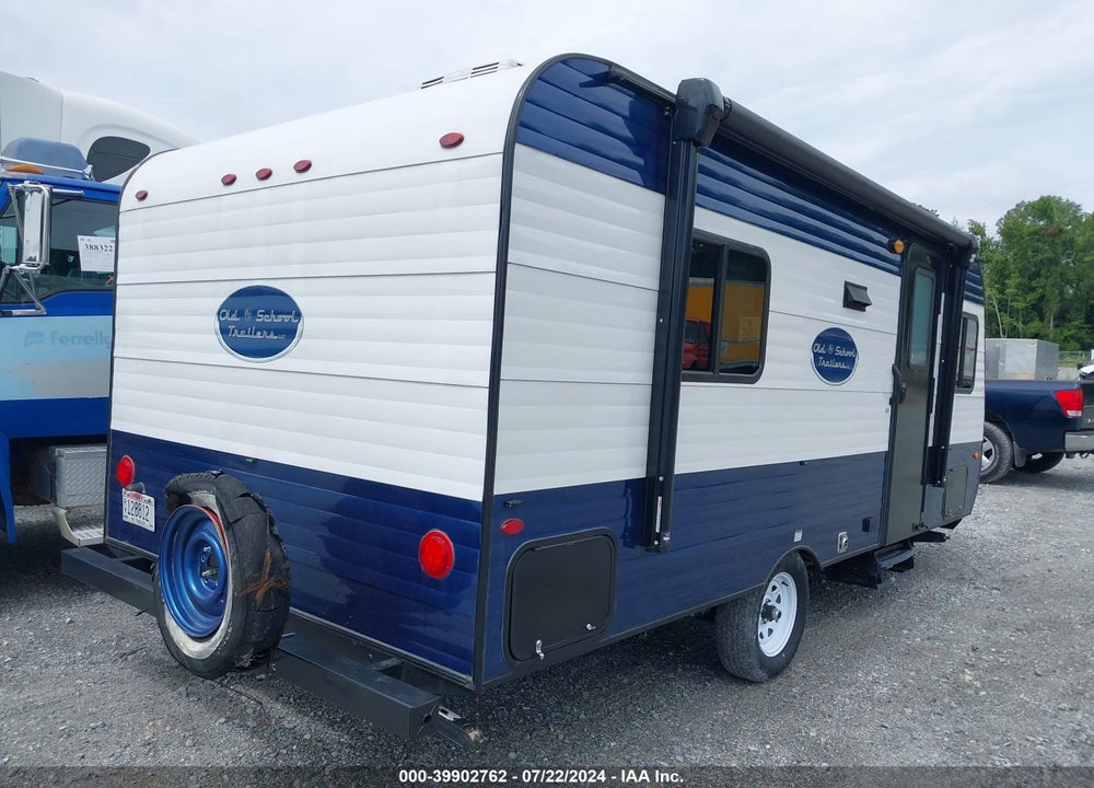 2022 UNDEFINED OLD SCHOOL TRAILER 820 VIN: 7LABT2216NG000093