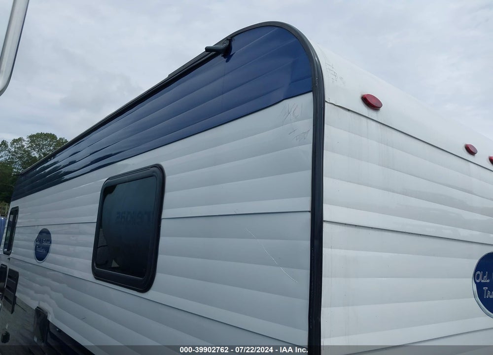2022 UNDEFINED OLD SCHOOL TRAILER 820 VIN: 7LABT2216NG000093