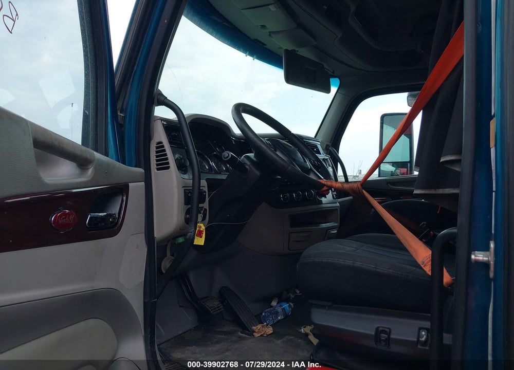 2019 PETERBILT 579 VIN: 1XPBDP9X8KD364327