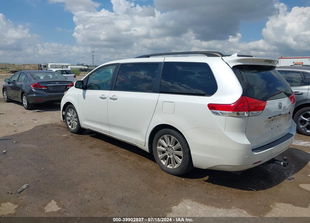 2014 TOYOTA SIENNA LIMITED V6 7 PASSENGER VIN: 5TDYK3DC6ES458861