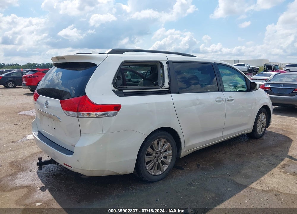 2014 TOYOTA SIENNA LIMITED V6 7 PASSENGER VIN: 5TDYK3DC6ES458861