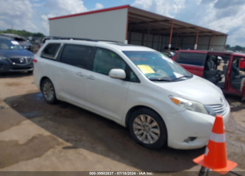 2014 TOYOTA SIENNA LIMITED V6 7 PASSENGER VIN: 5TDYK3DC6ES458861