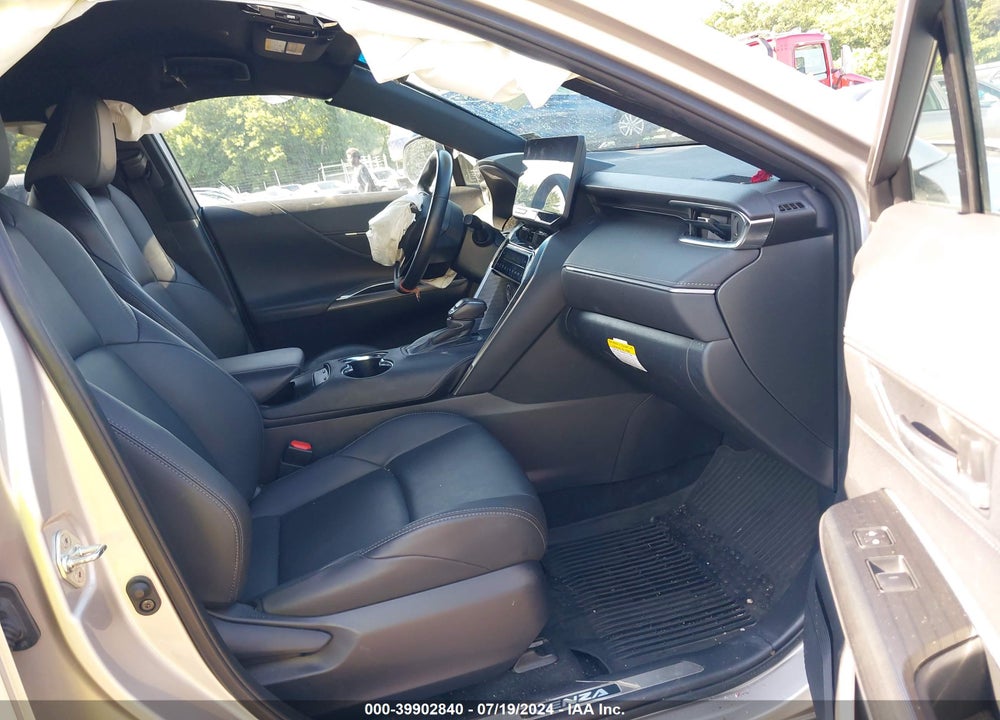 2023 TOYOTA VENZA XLE VIN: JTEAAAAH1PJ131093