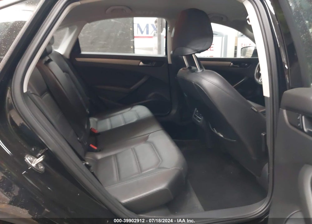 2015 VOLKSWAGEN PASSAT 1.8T SE VIN: 1VWBT7A37FC026598