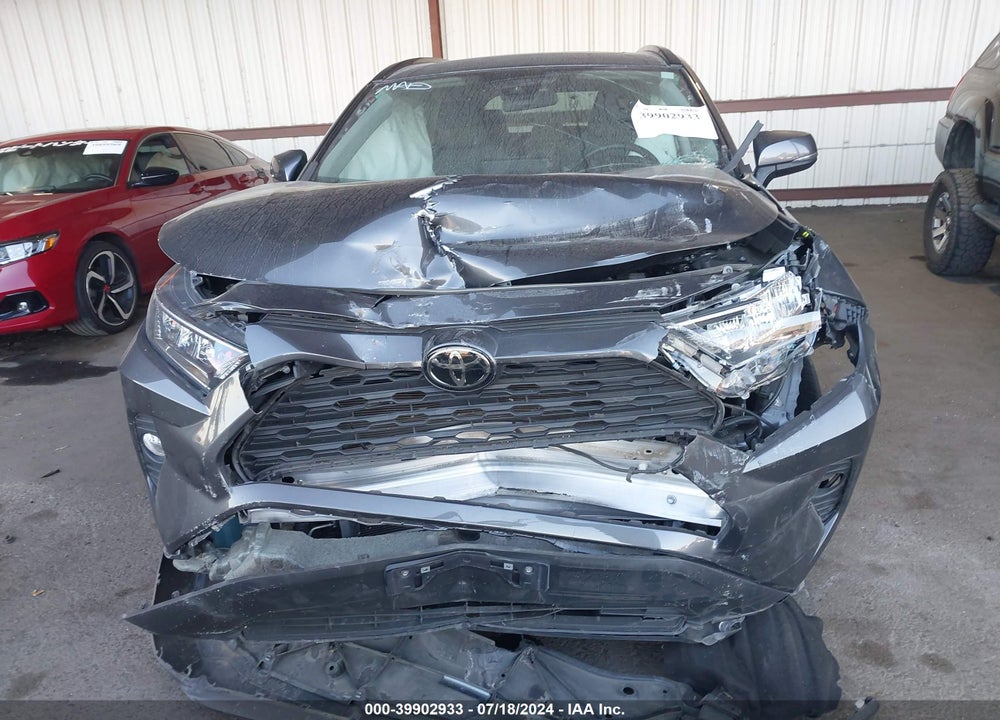 2021 TOYOTA RAV4 XLE VIN: 2T3W1RFV4MC126153