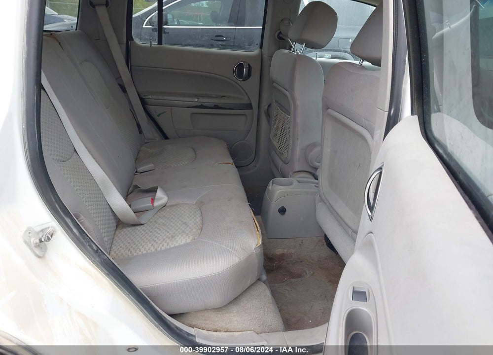 2010 CHEVROLET HHR LS VIN: 3GNBAADB2AS521312