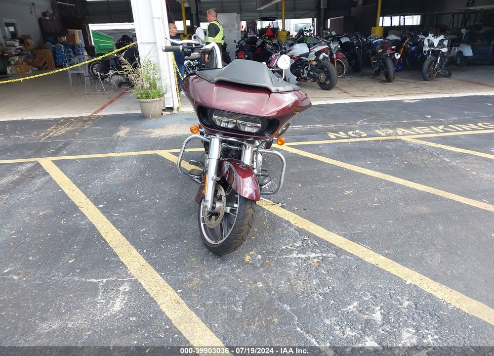 2018 HARLEY-DAVIDSON FLTRX ROAD GLIDE VIN: 1HD1KHC14JB615222