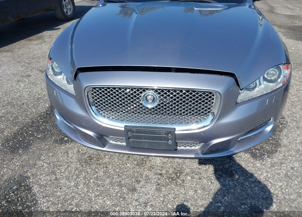 2013 JAGUAR XJ XJL PORTFOLIO VIN: SAJWA2GB6DLV49864