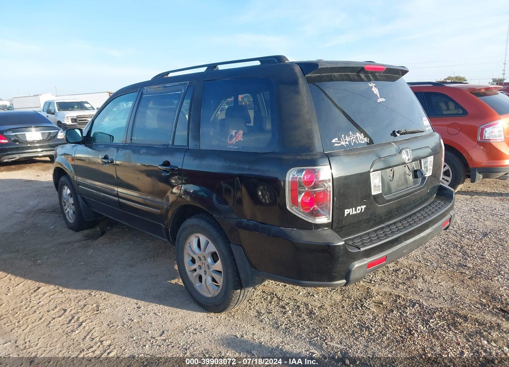 2006 HONDA PILOT EX-L VIN: 5FNYF28776B045817