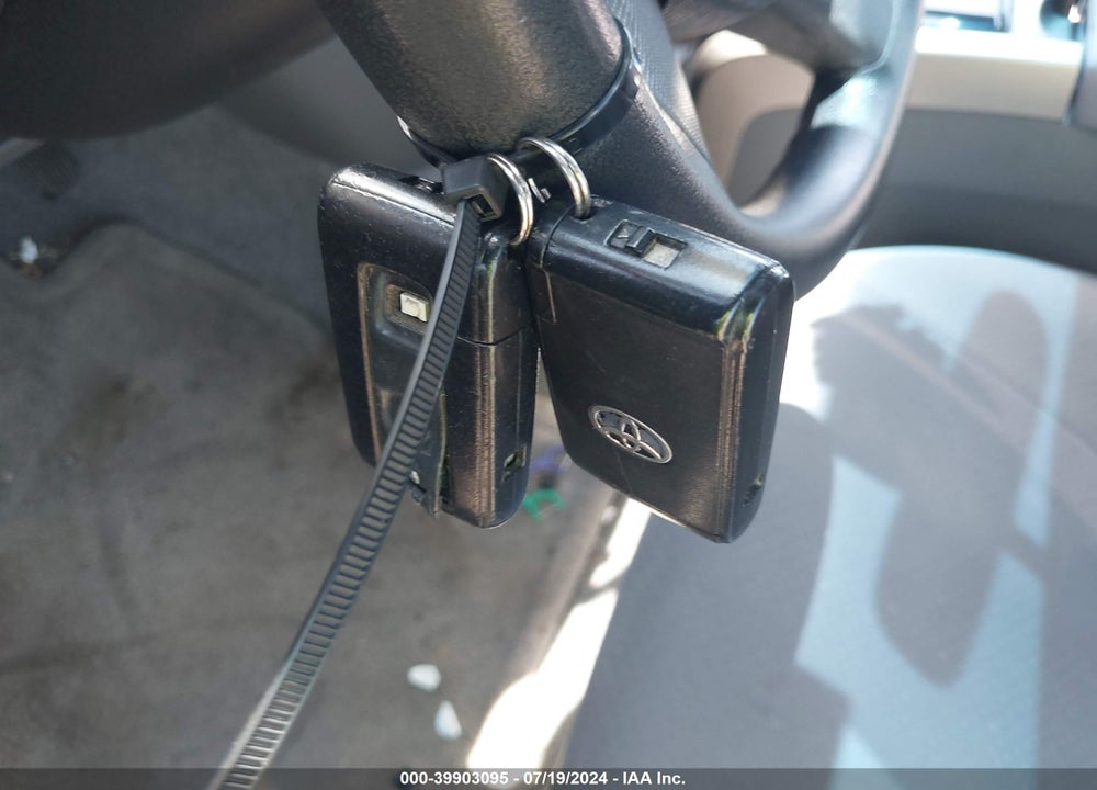 2008 TOYOTA PRIUS VIN: JTDKB20U683375192