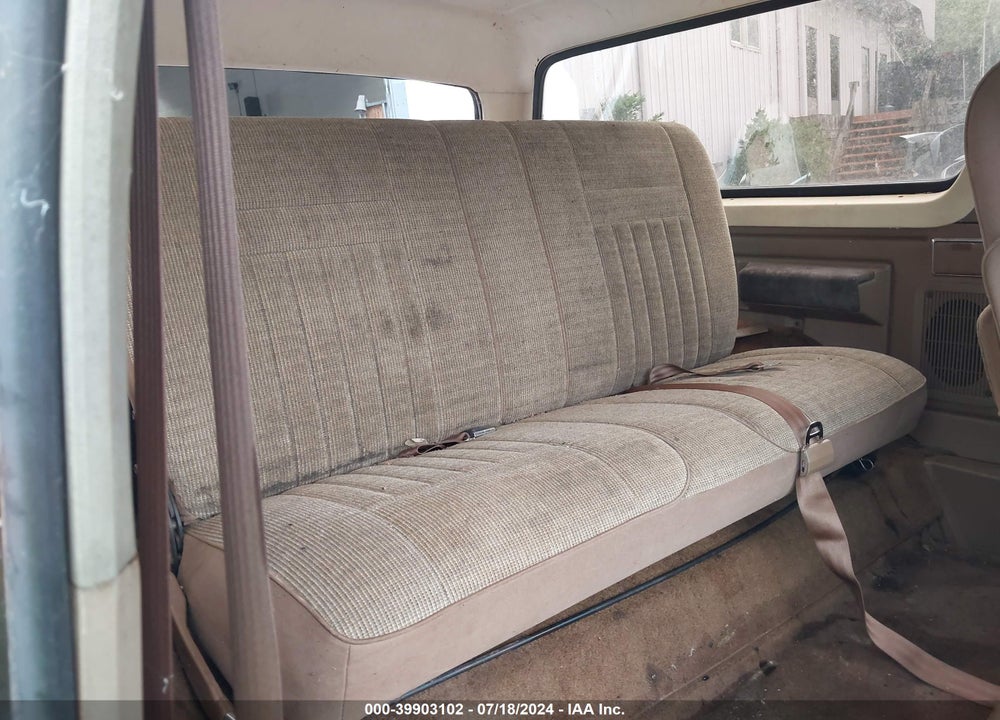 1988 FORD BRONCO U100 VIN: 1FMEU15N8JLA70877