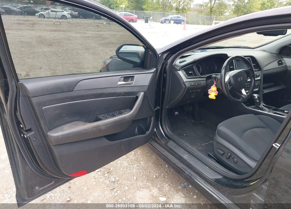 2018 HYUNDAI SONATA SEL VIN: 5NPE34AF0JH643671