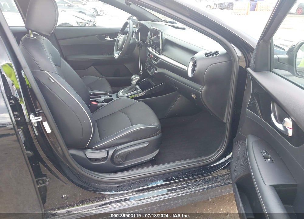 2024 KIA FORTE GT LINE VIN: 3KPF54AD5RE707068