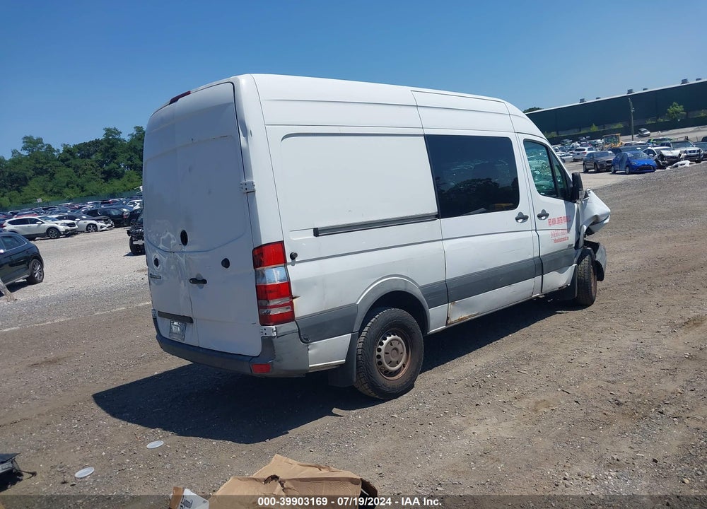 2011 FREIGHTLINER SPRINTER 2500 VIN: WDRPE7CC4B5521016