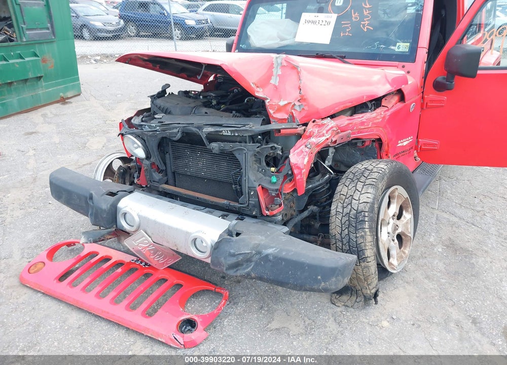 2013 JEEP WRANGLER UNLIMITED SAHARA VIN: 1C4BJWEGXDL579677