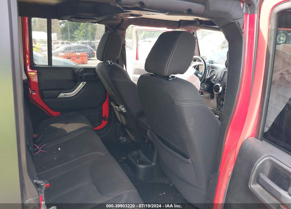 2013 JEEP WRANGLER UNLIMITED SAHARA VIN: 1C4BJWEGXDL579677
