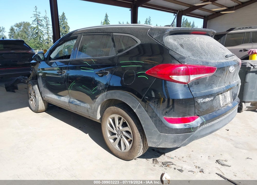 2017 HYUNDAI TUCSON SE VIN: KM8J3CA47HU365712