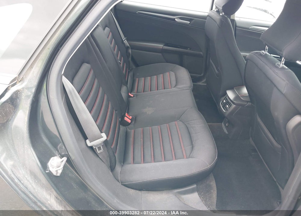 2015 FORD FUSION SE VIN: 1FA6P0H70F5111169