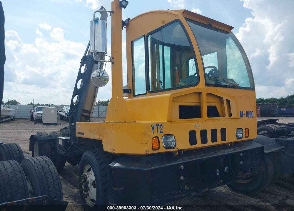 2016 AUTOCAR LLC XSPOTTER-OFF VIN: 516G4G416GH220845