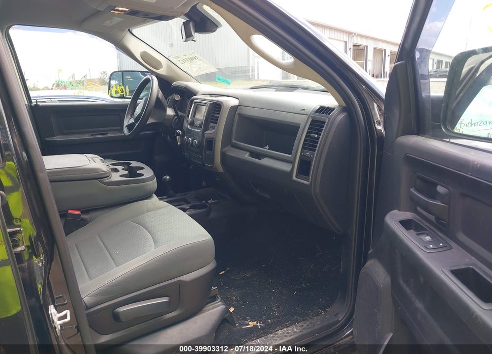 2016 RAM 2500 TRADESMAN VIN: 3C6UR5CL7GG324800