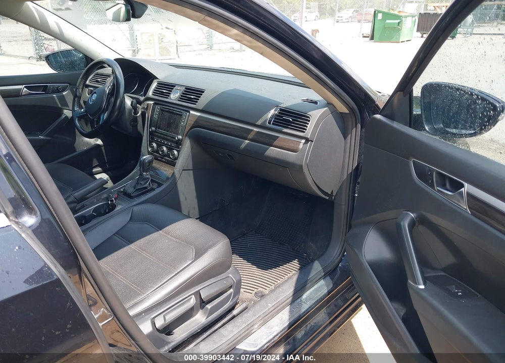 2017 VOLKSWAGEN PASSAT 1.8T SE VIN: 1VWGT7A36HC039397
