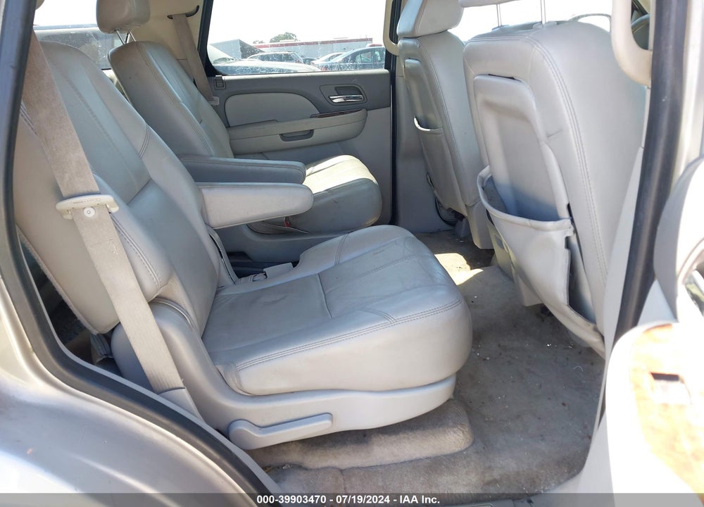 2007 CHEVROLET TAHOE LT VIN: 1GNFC13J37R193253