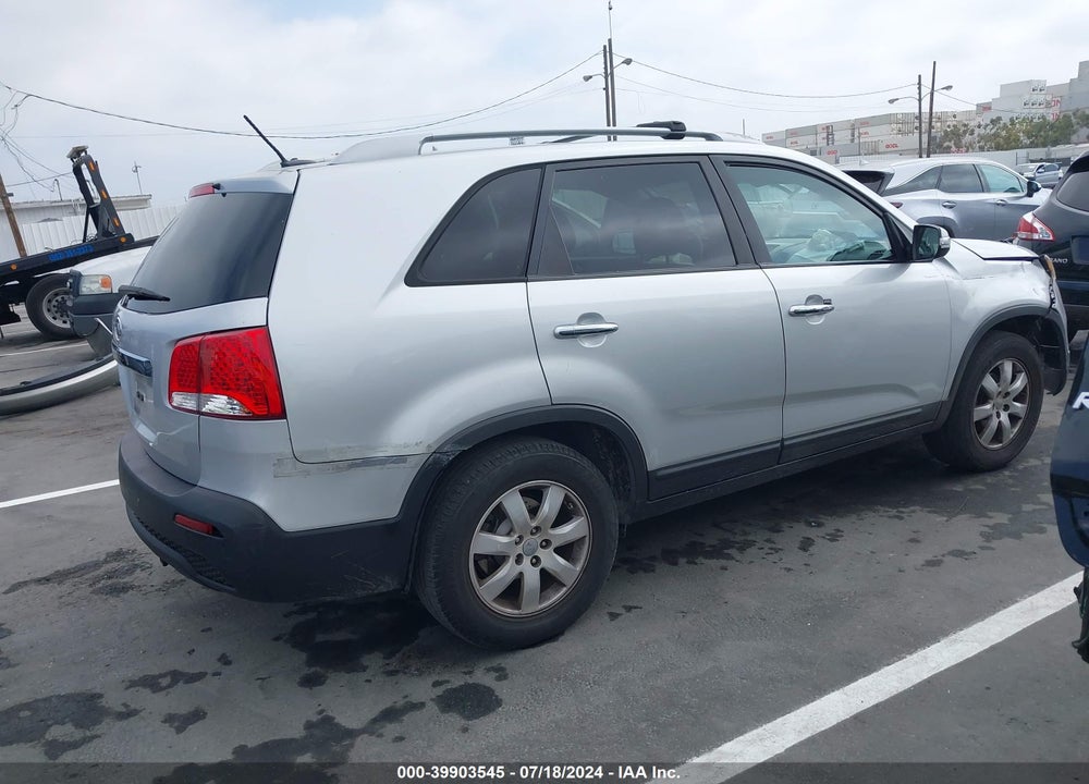 2013 KIA SORENTO LX VIN: 5XYKT3A6XDG350305