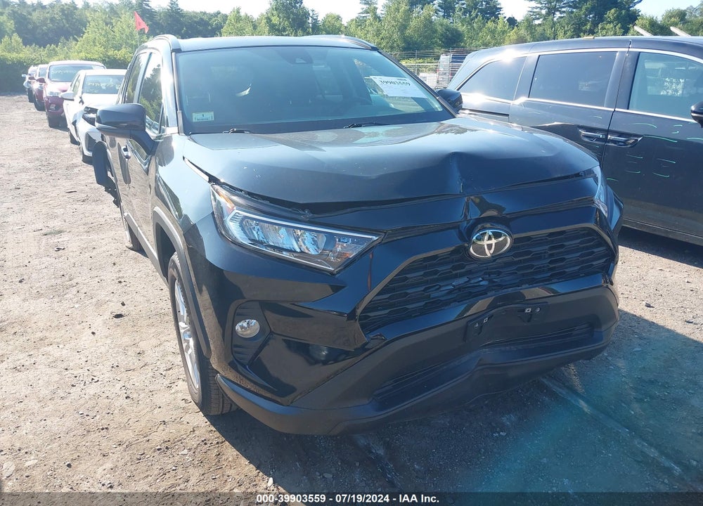 2021 TOYOTA RAV4 XLE VIN: 2T3P1RFVXMC156035