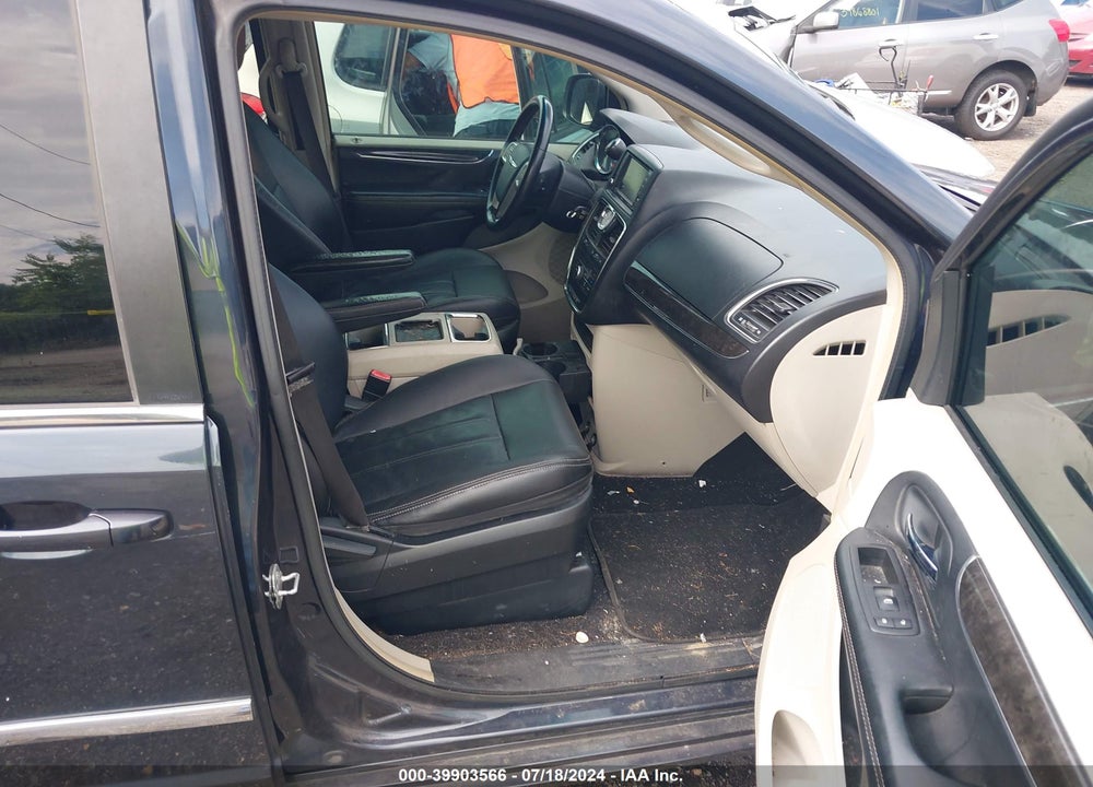 2014 CHRYSLER TOWN & COUNTRY TOURING VIN: 2C4RC1BG3ER295431