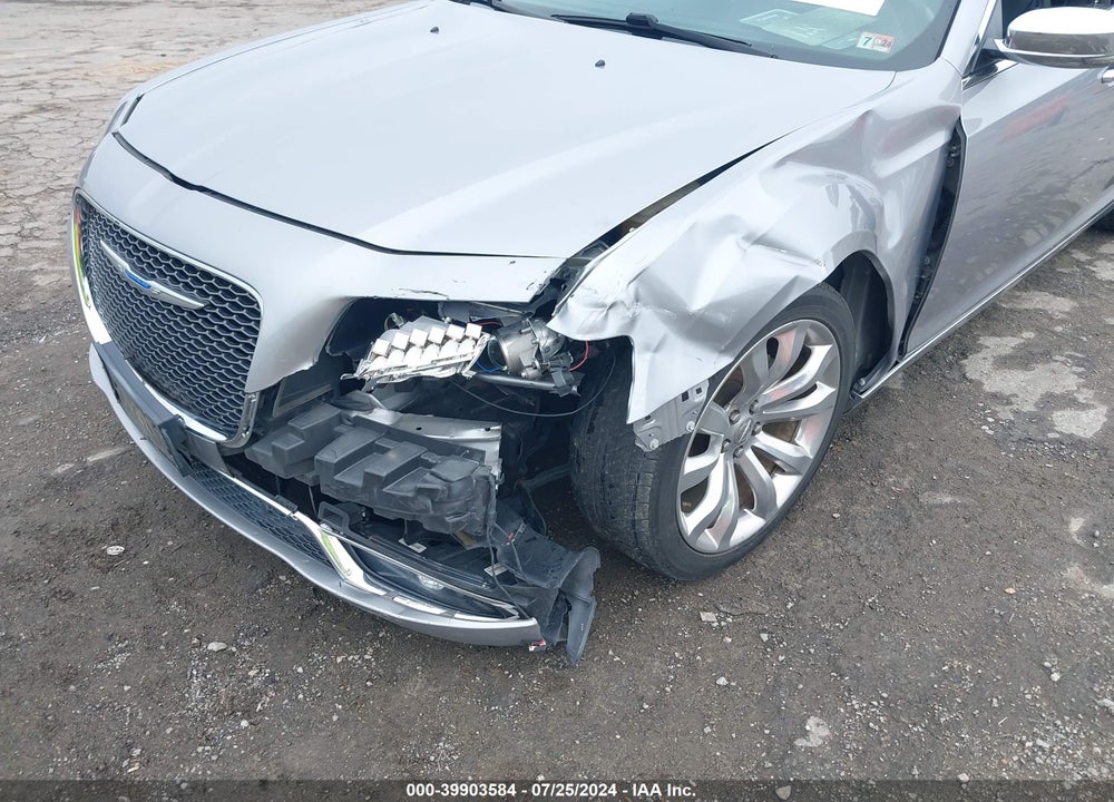2018 CHRYSLER 300 LIMITED VIN: 2C3CCAEG6JH301468