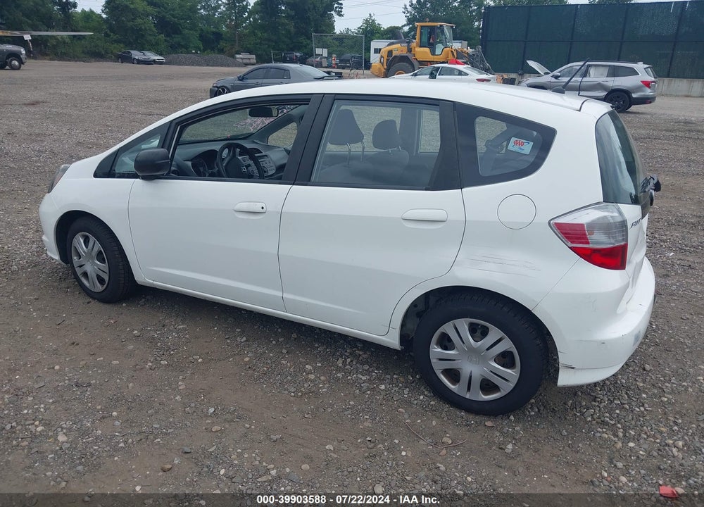 2010 HONDA FIT VIN: JHMGE8H29AC000517