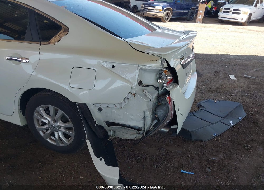 2015 NISSAN ALTIMA VIN: 1N4AL3AP9FC153773