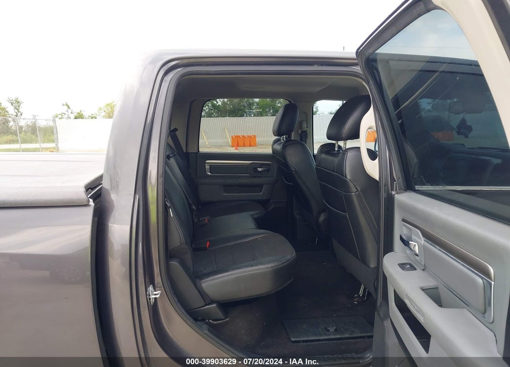 2017 RAM 1500 VIN: 1C6RR6LT6HS841558