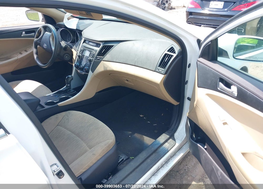 2011 HYUNDAI SONATA VIN: 5NPEB4AC8BH134163