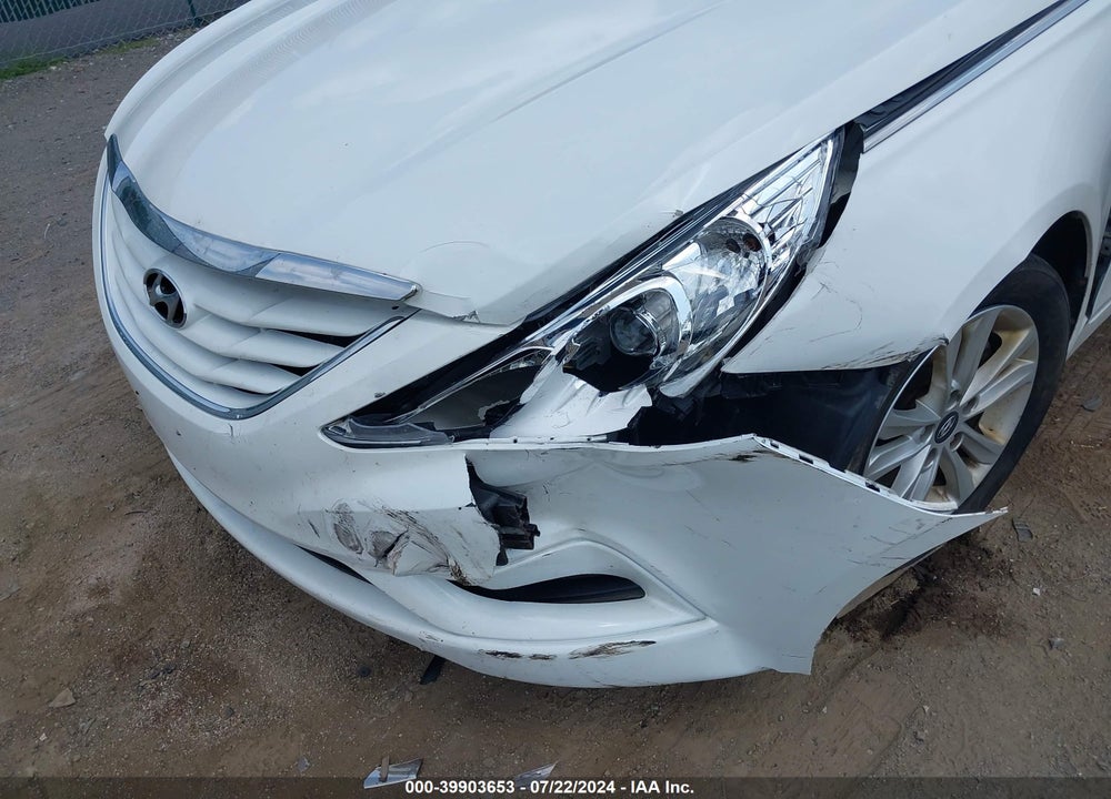 2011 HYUNDAI SONATA VIN: 5NPEB4AC8BH134163