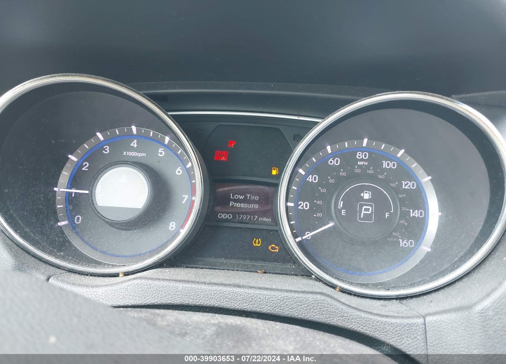 2011 HYUNDAI SONATA VIN: 5NPEB4AC8BH134163