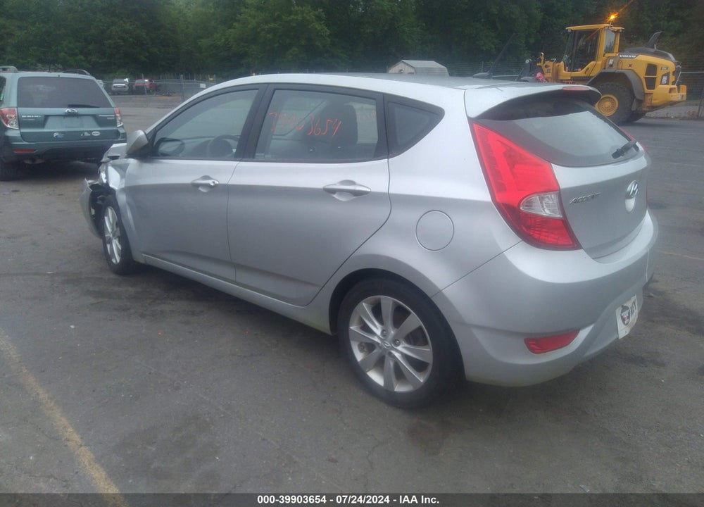 2012 HYUNDAI ACCENT SE VIN: KMHCU5AE0CU009816