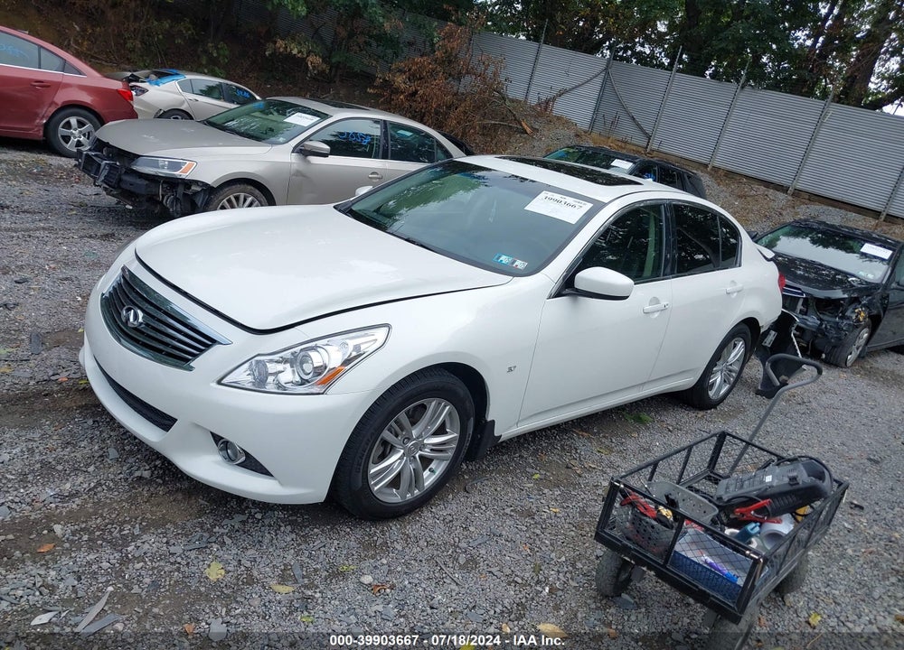2015 INFINITI Q40 VIN: JN1CV6AR8FM520580