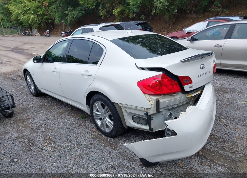 2015 INFINITI Q40 VIN: JN1CV6AR8FM520580
